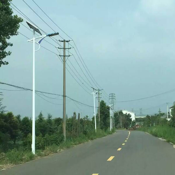 LED太阳能路灯